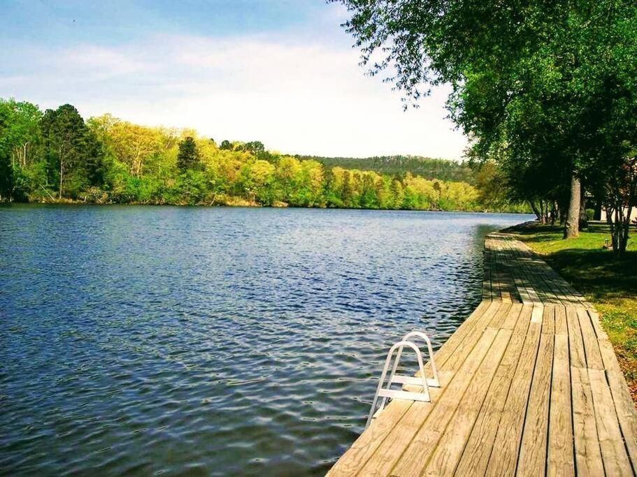 Perfect Lake Retreat Hot Springs Exteriér fotografie